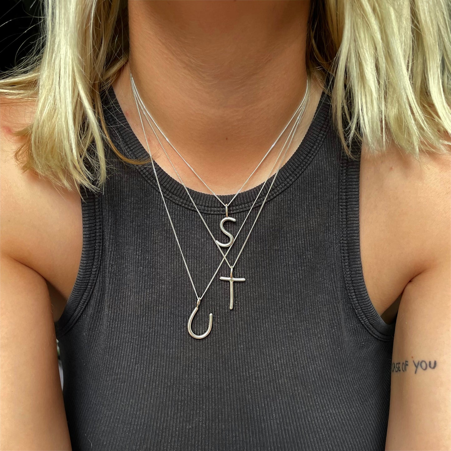 initial pendant • mto