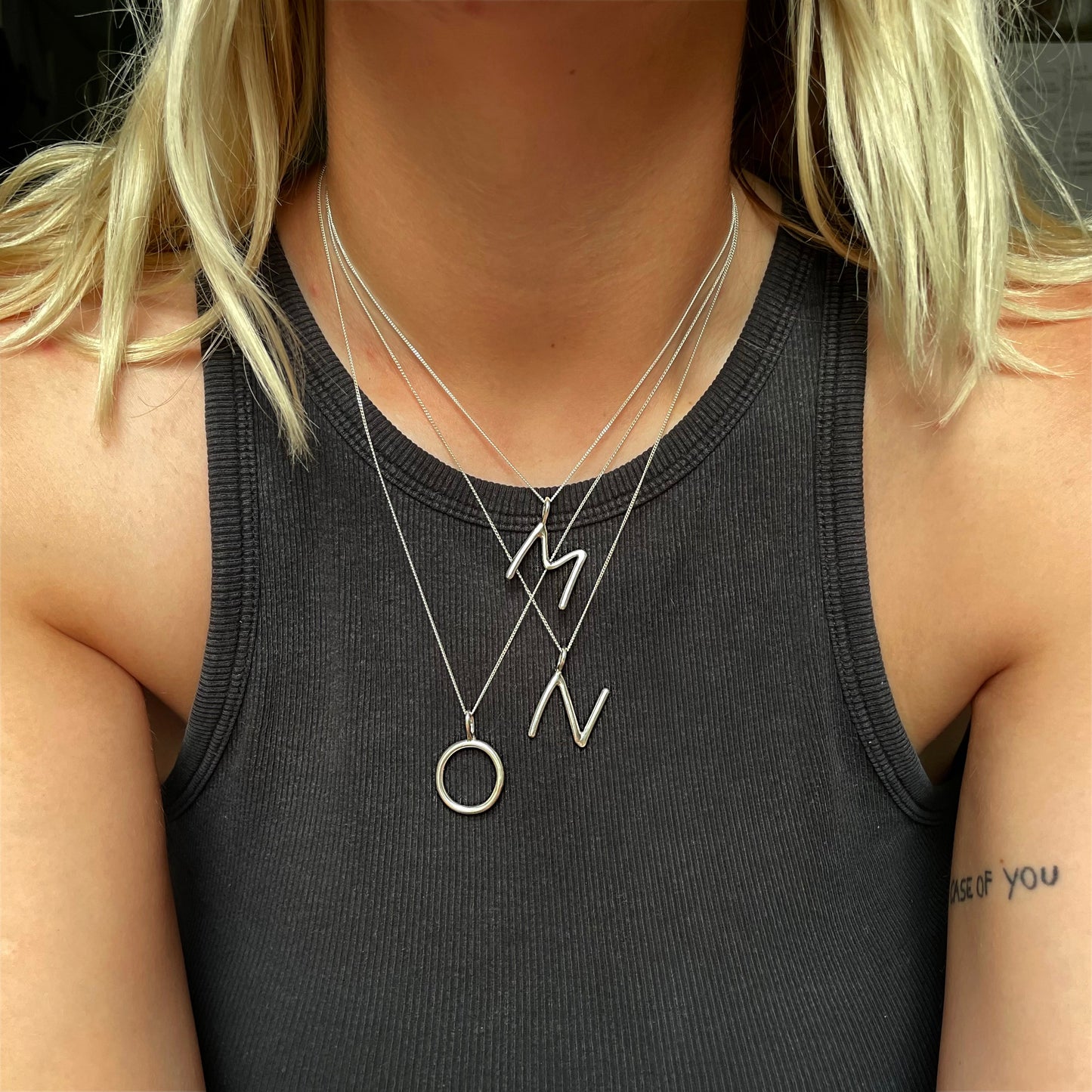 initial pendant • mto
