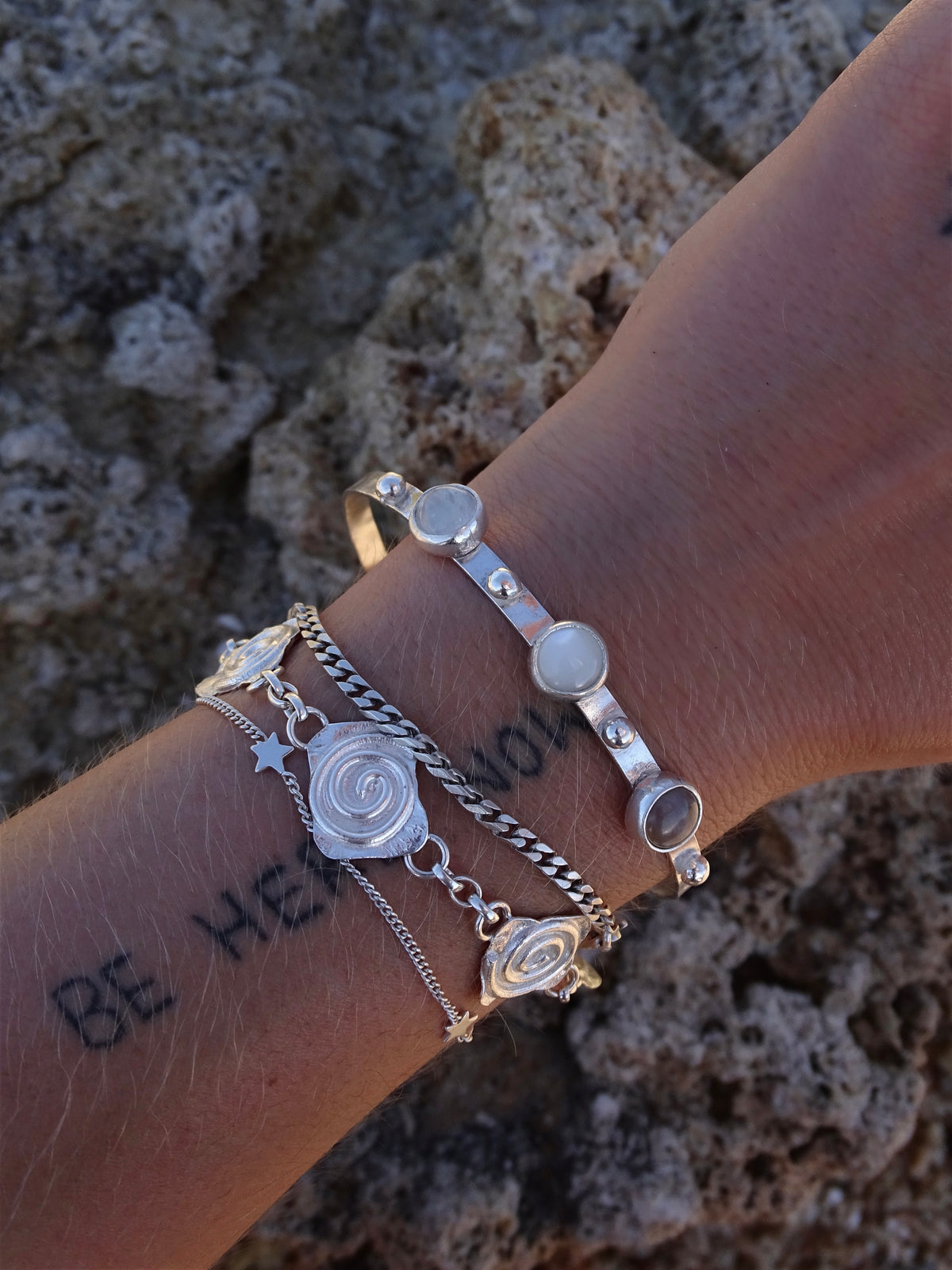 triple stone bangle