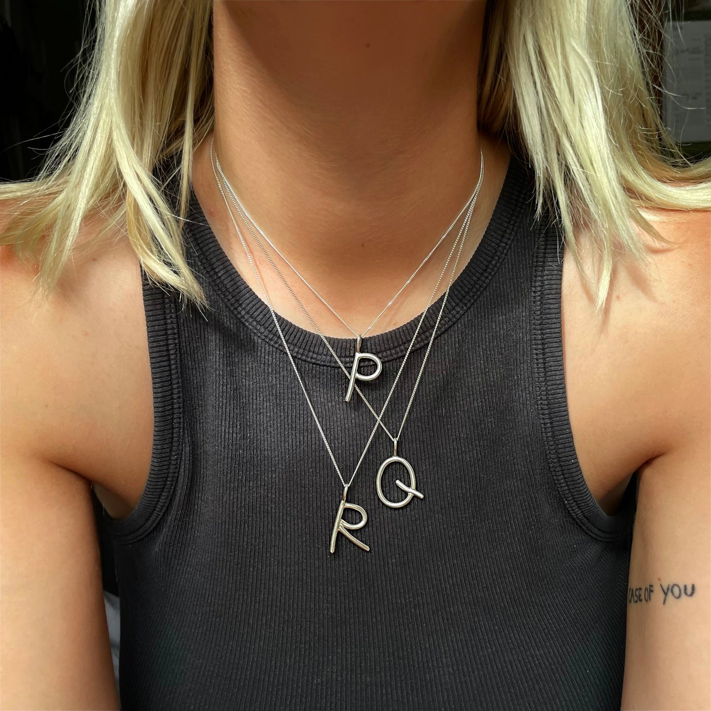 initial pendant • mto