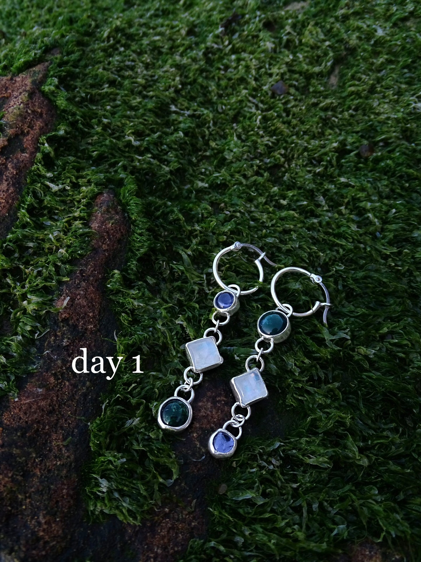 12 days of xmas • earrings