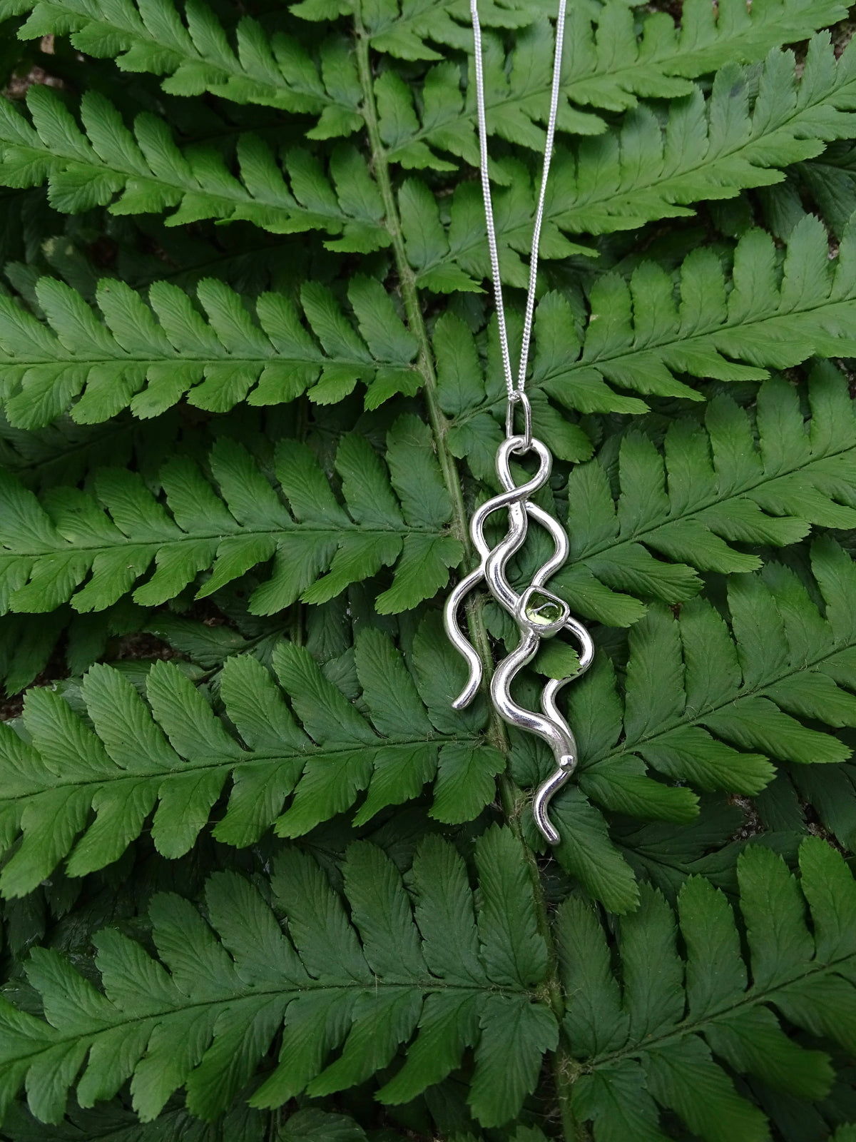 seaweed pendant