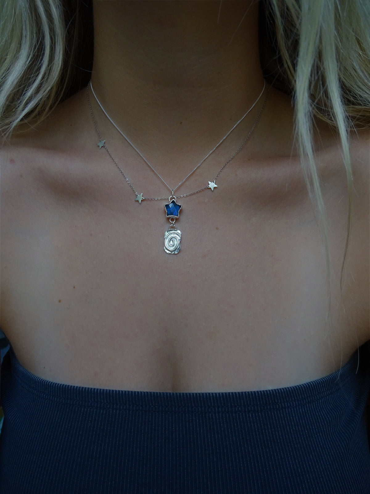 drop spiral pendant • labradorite star
