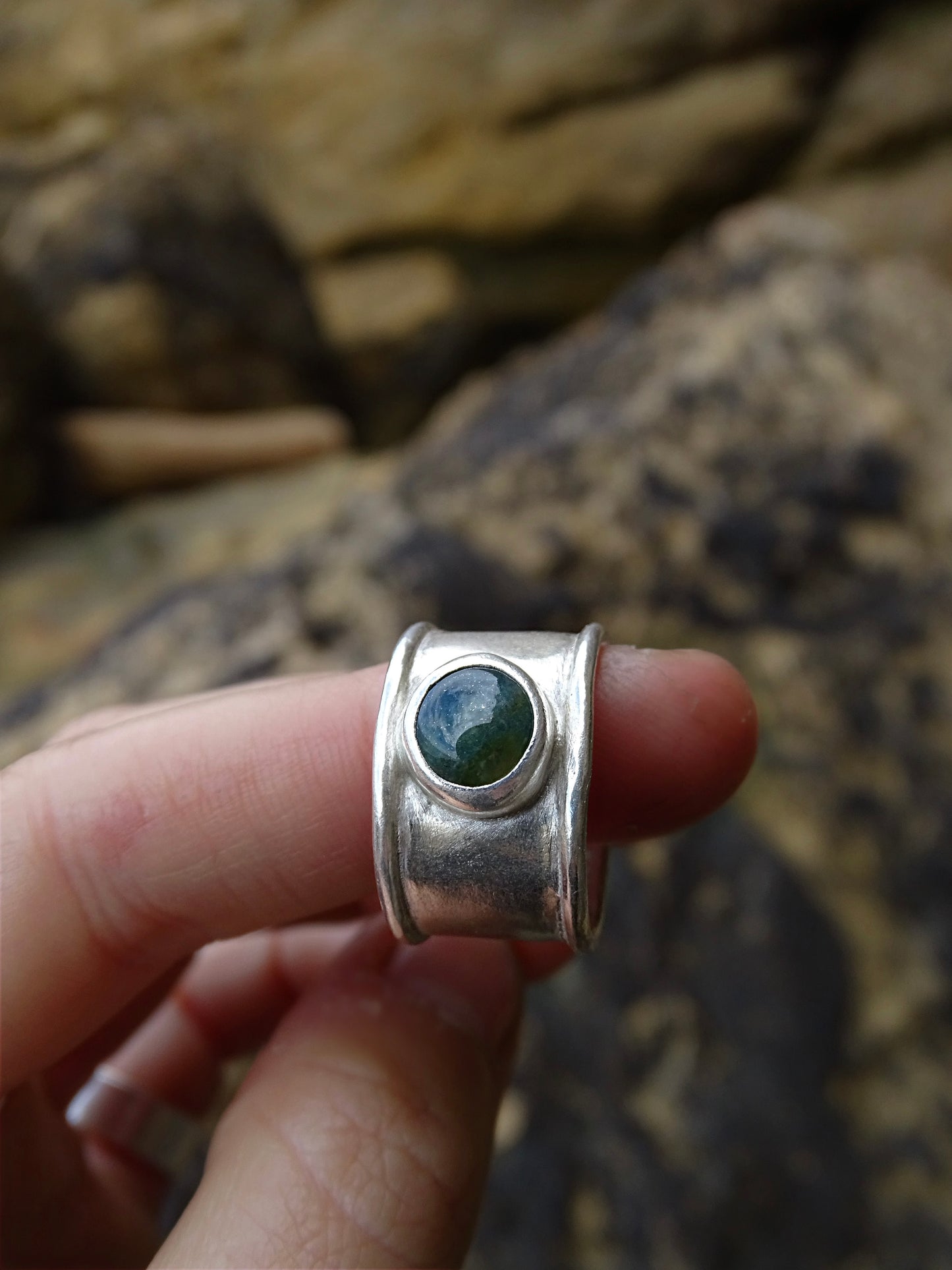moss agate thick band ring • size O