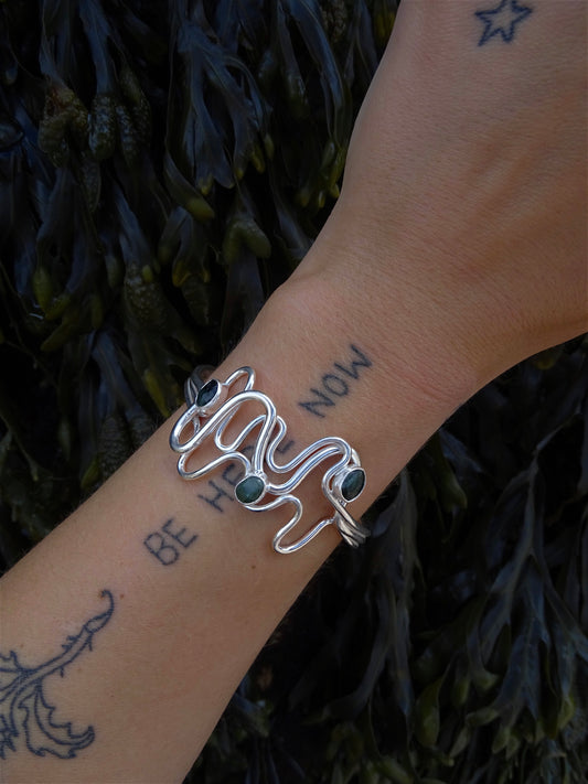 seaweed cuff