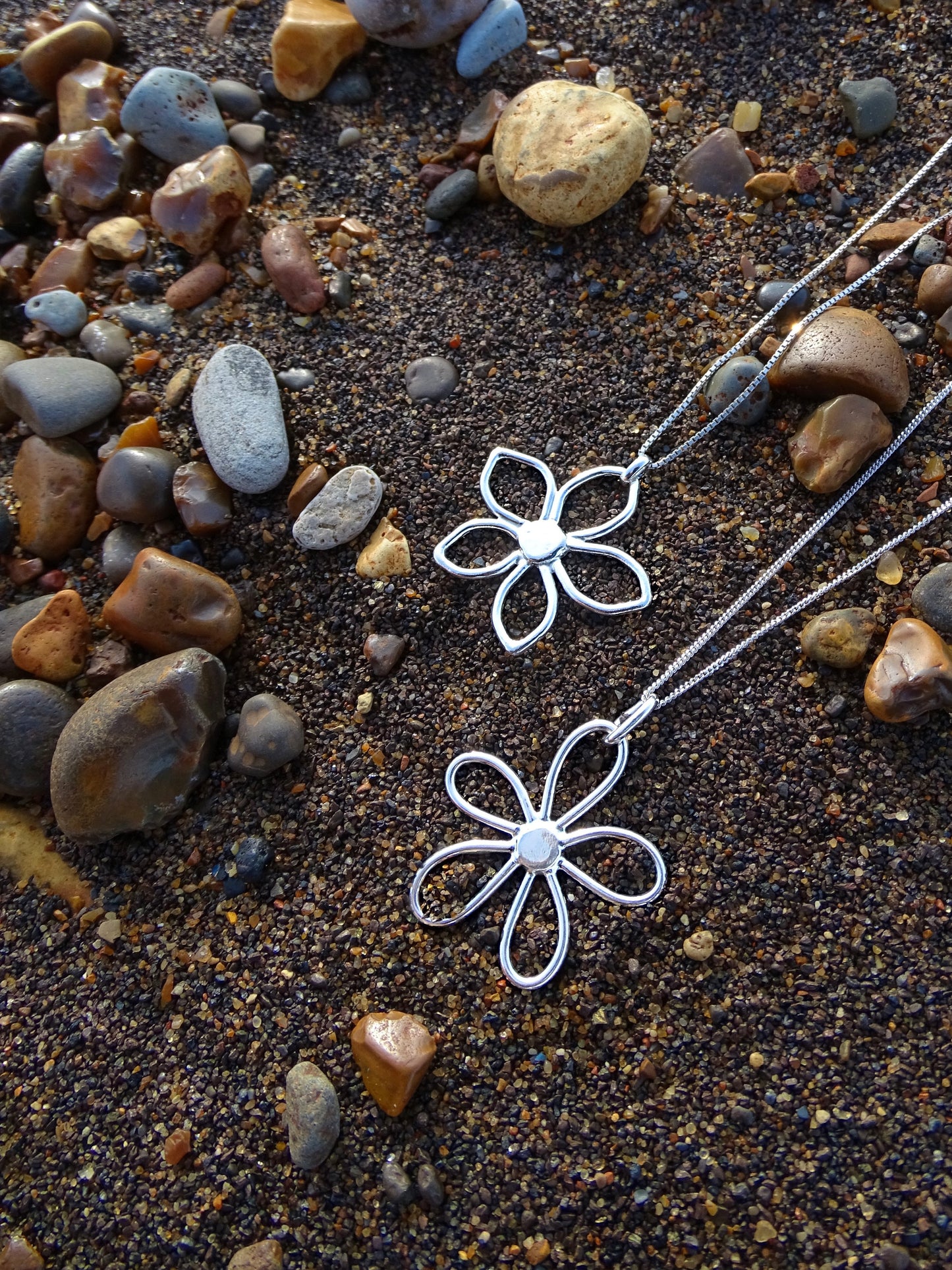 fleur pendant • mto